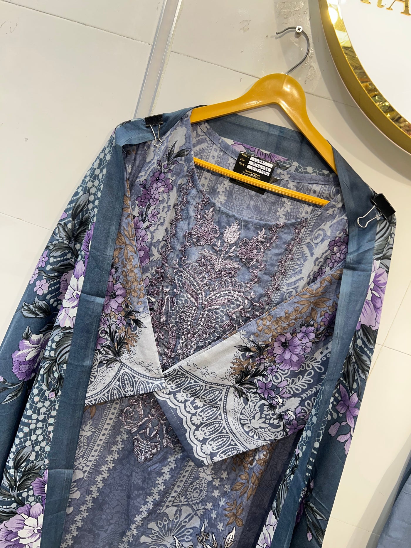 Pakistani embroided suit 1993