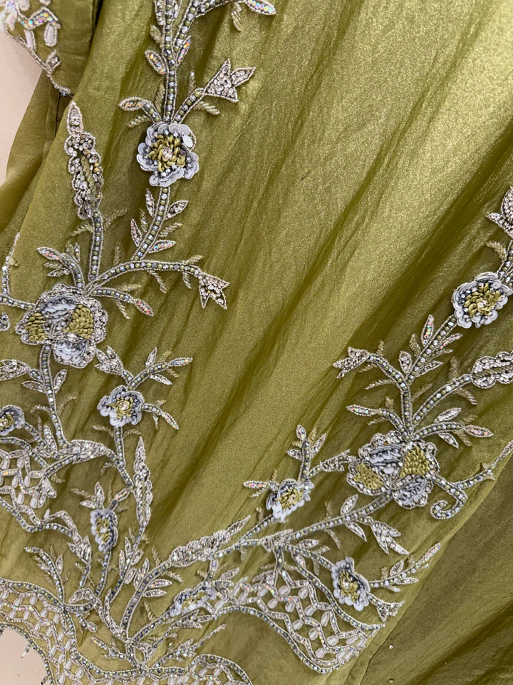 Pakitani handwork suits