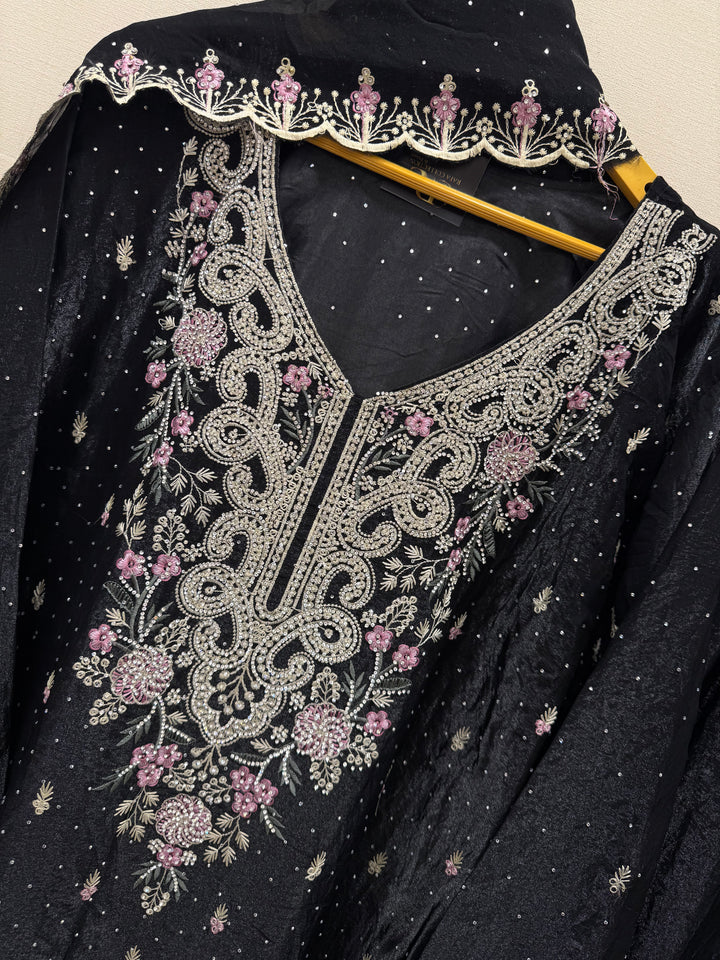 Pakistani formals suits 2804