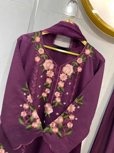 Pakistani formals 2608
