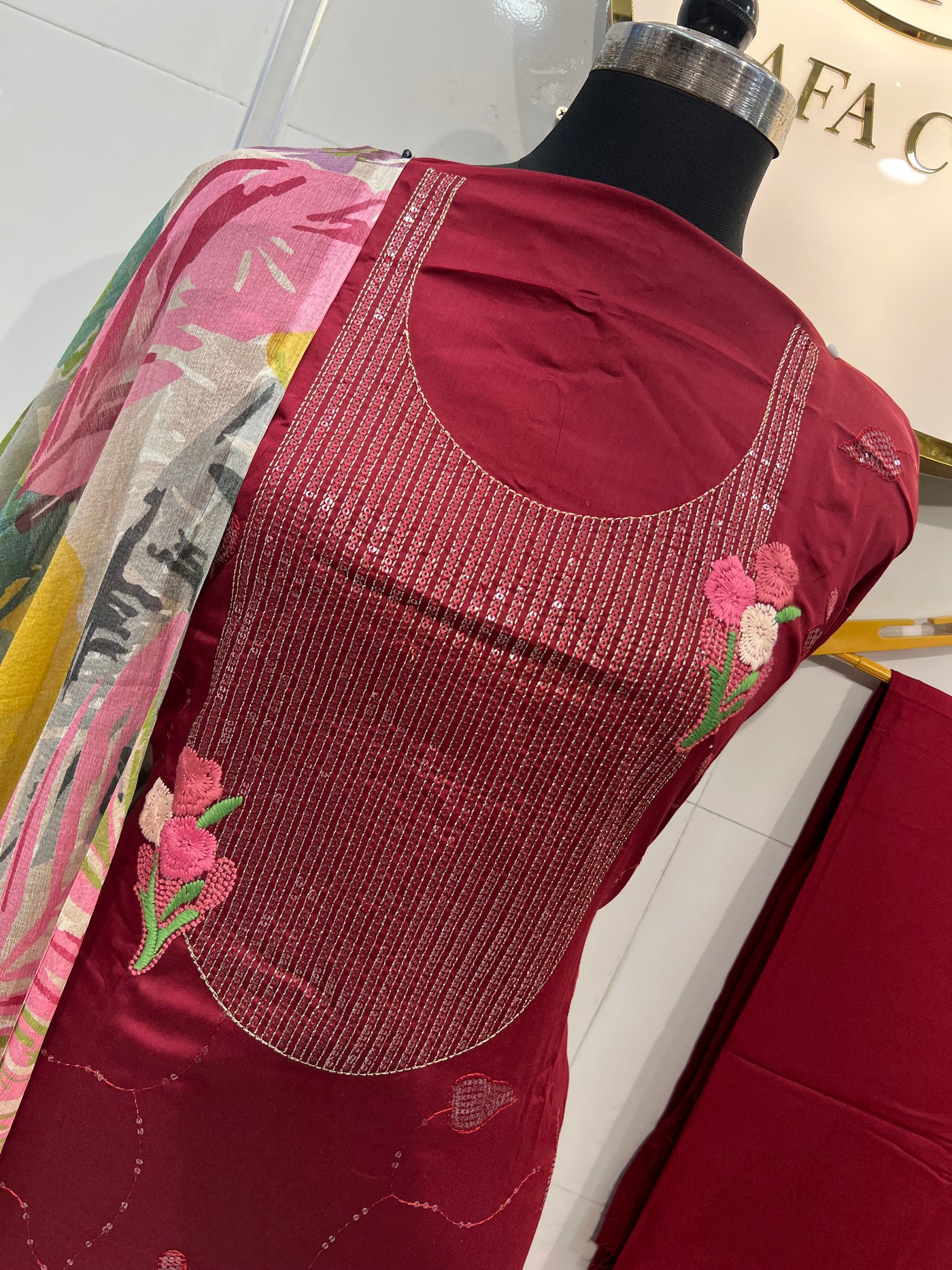 Cotton embroided suits 3488