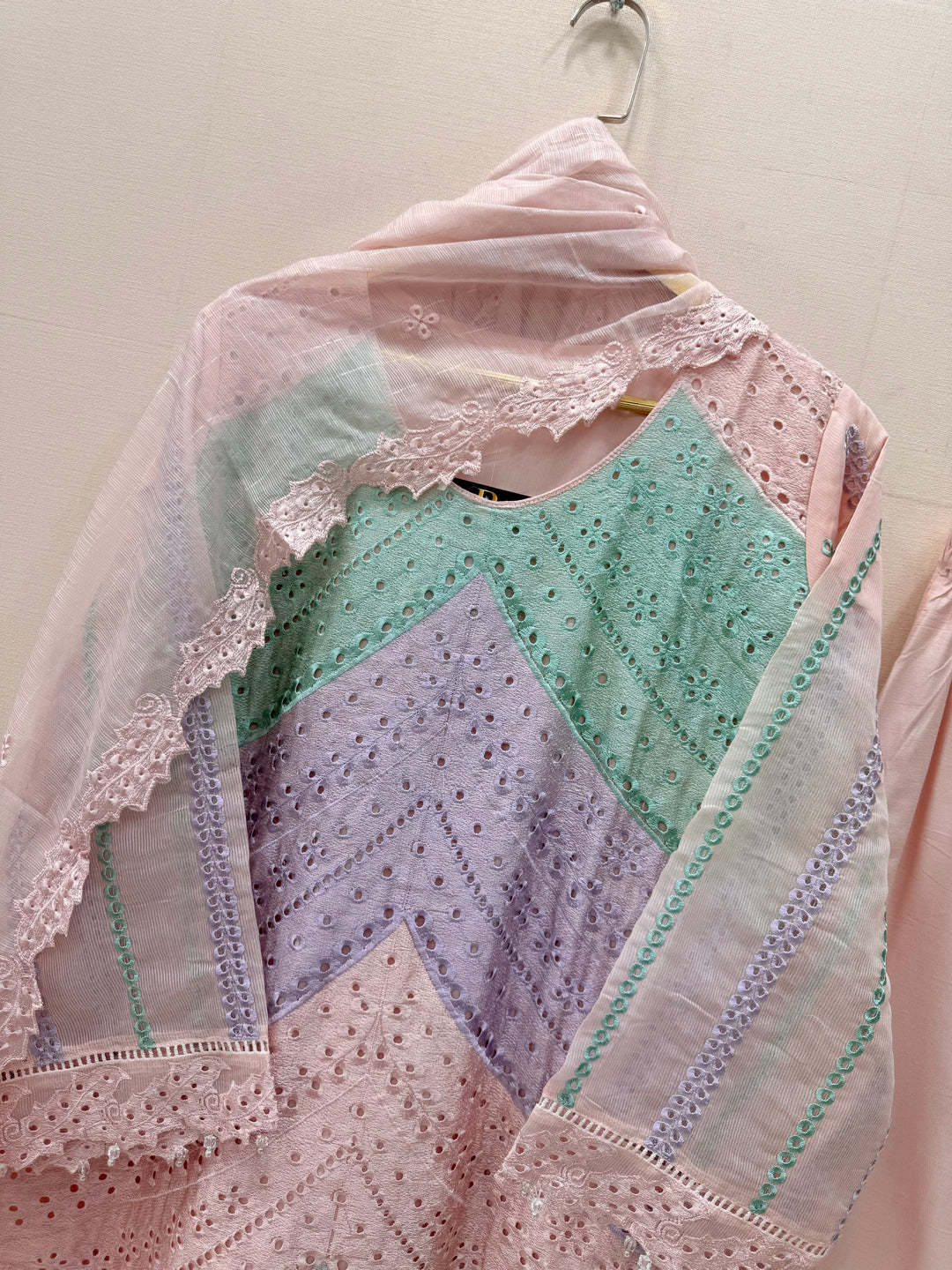 Pakistani Chikankari Suits