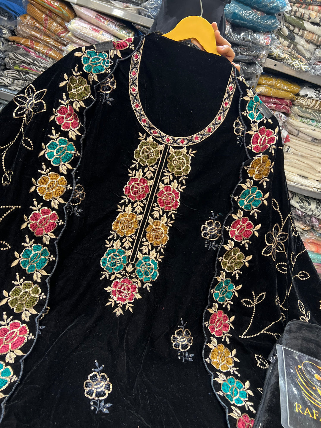 Velvet Embroidered Suit 2581