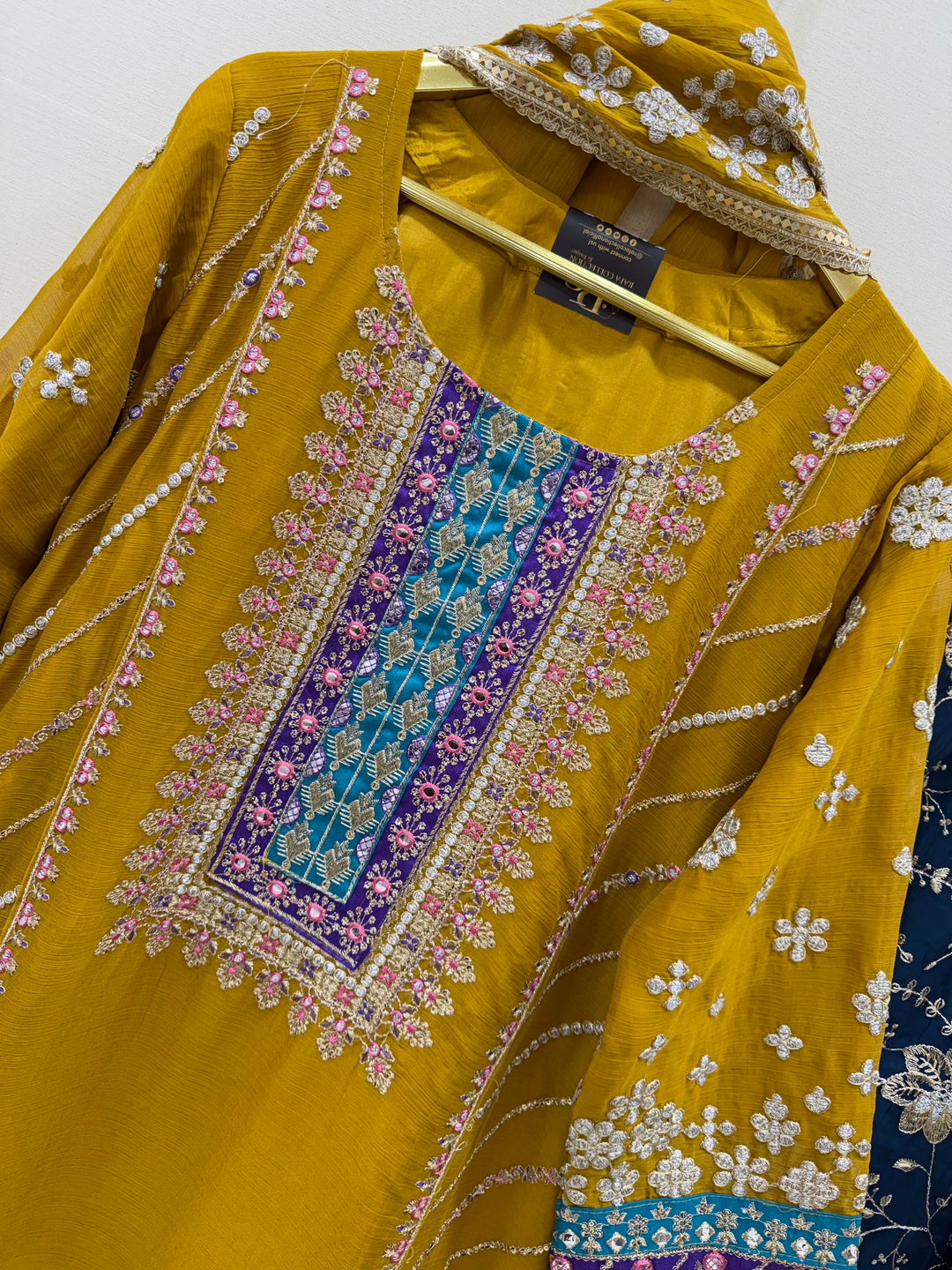 Heavy embroidered suits 2973