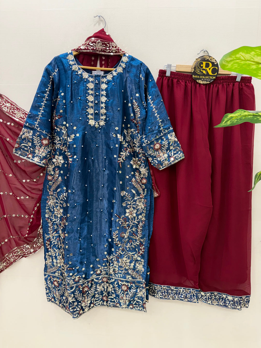 Pakistani pearl work suits 3002
