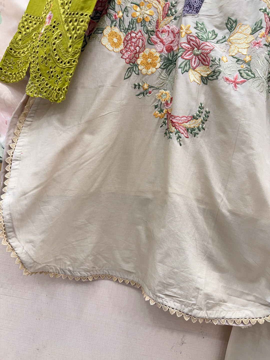 Pakistani Chikankari Suits
