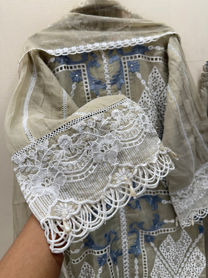 OOTD ROYAL HANDWORK EDIT ✨
