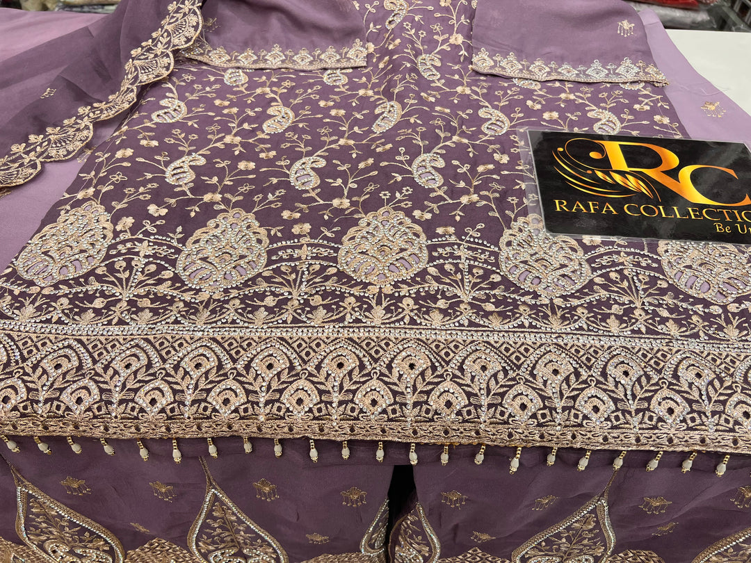 Pakistani party wear suits 17396