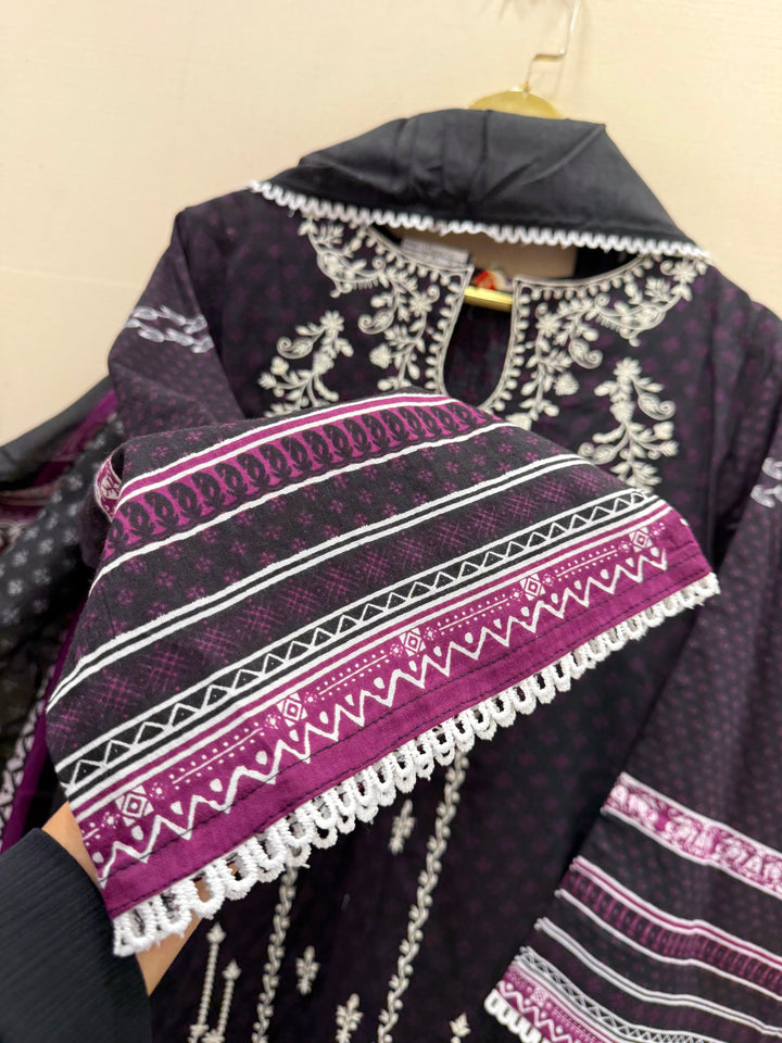 Pakistani printed embroidered suits 7015