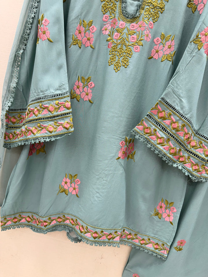 Pakistani Farshi Salwar suits