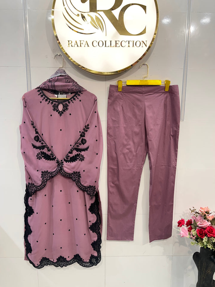 Pakistani suits 2520