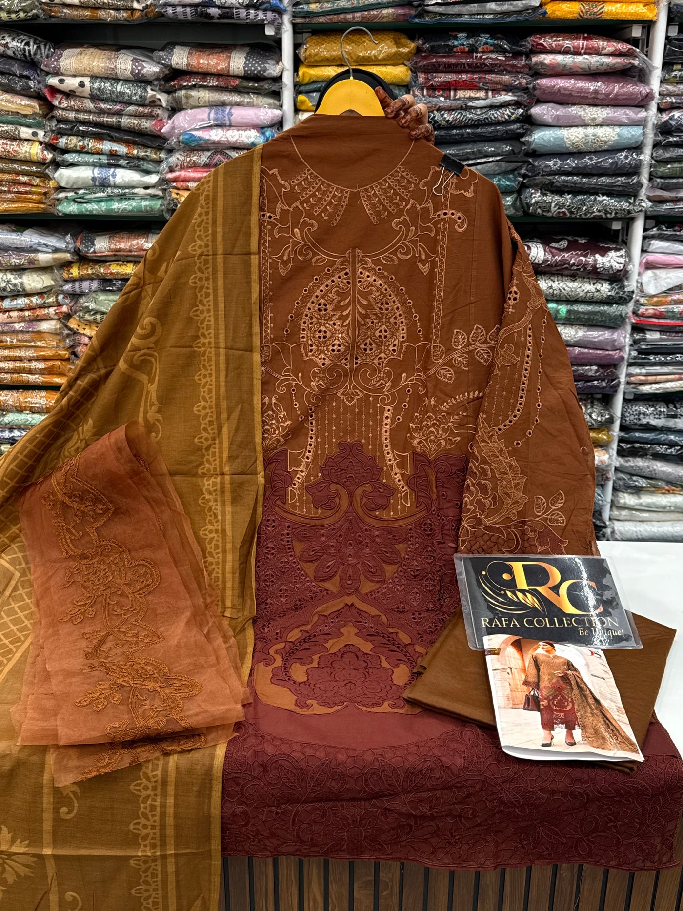 Cotton unstitched suits 129666