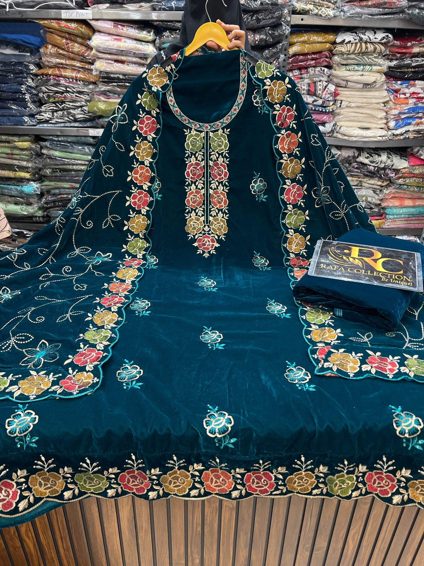 Velvet Embroidered Suit 2581