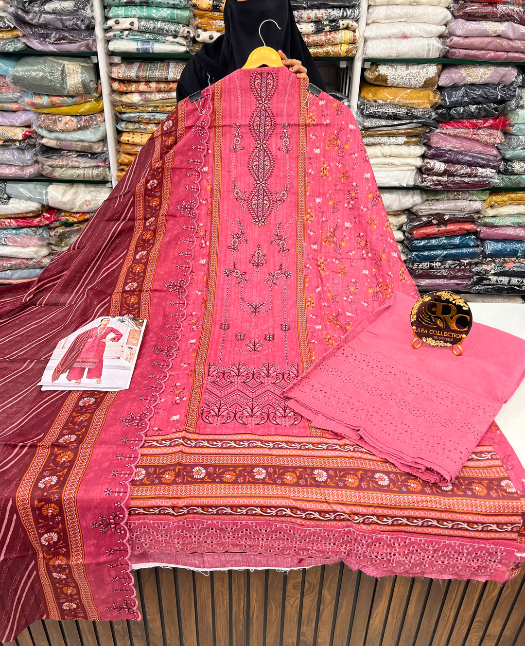 Chikankari Embroided Pakistani suits
129665