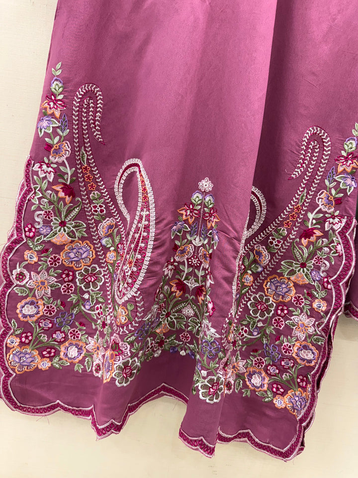 Pakistani Embroidered Suit’s