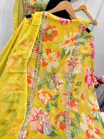 Handwork Suit 1739