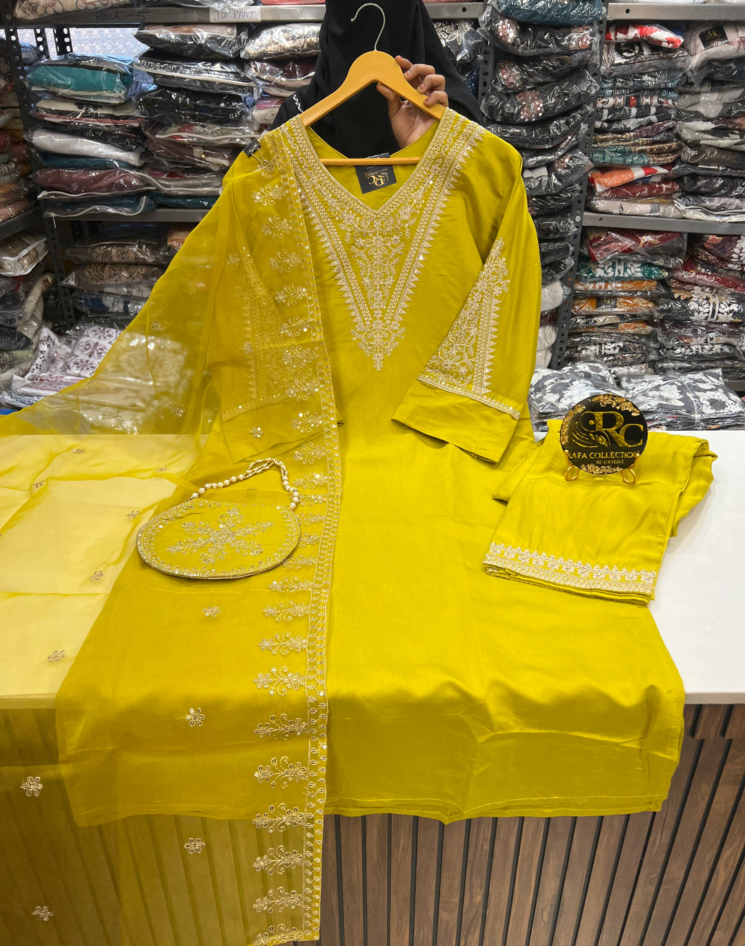 Party wear batwa suits 3125
