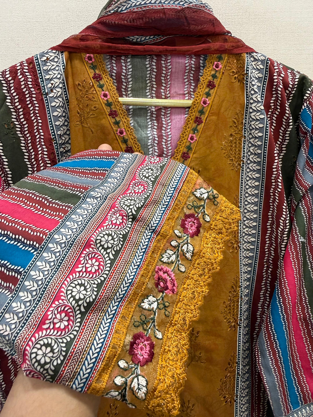 Pakistani chikankari suits