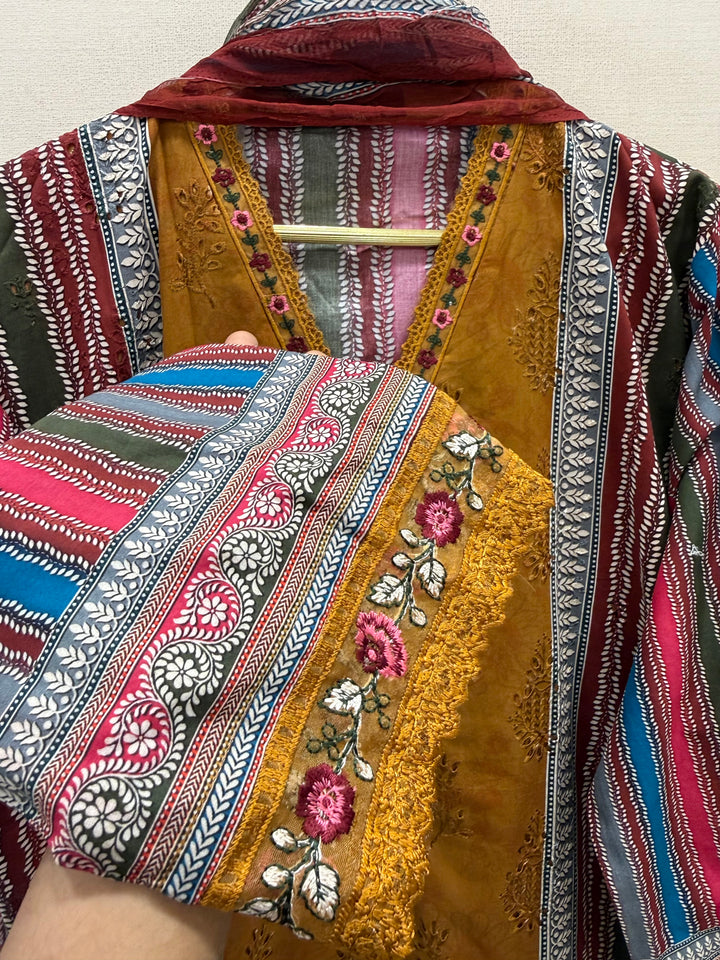 Pakistani chikankari suits
