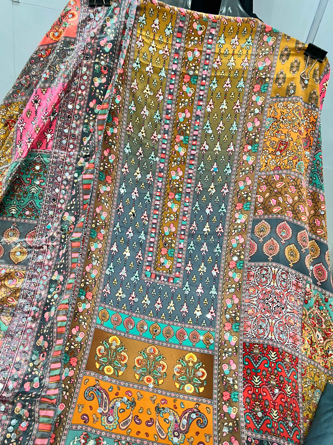 Multi colour Unstich Suit 1237