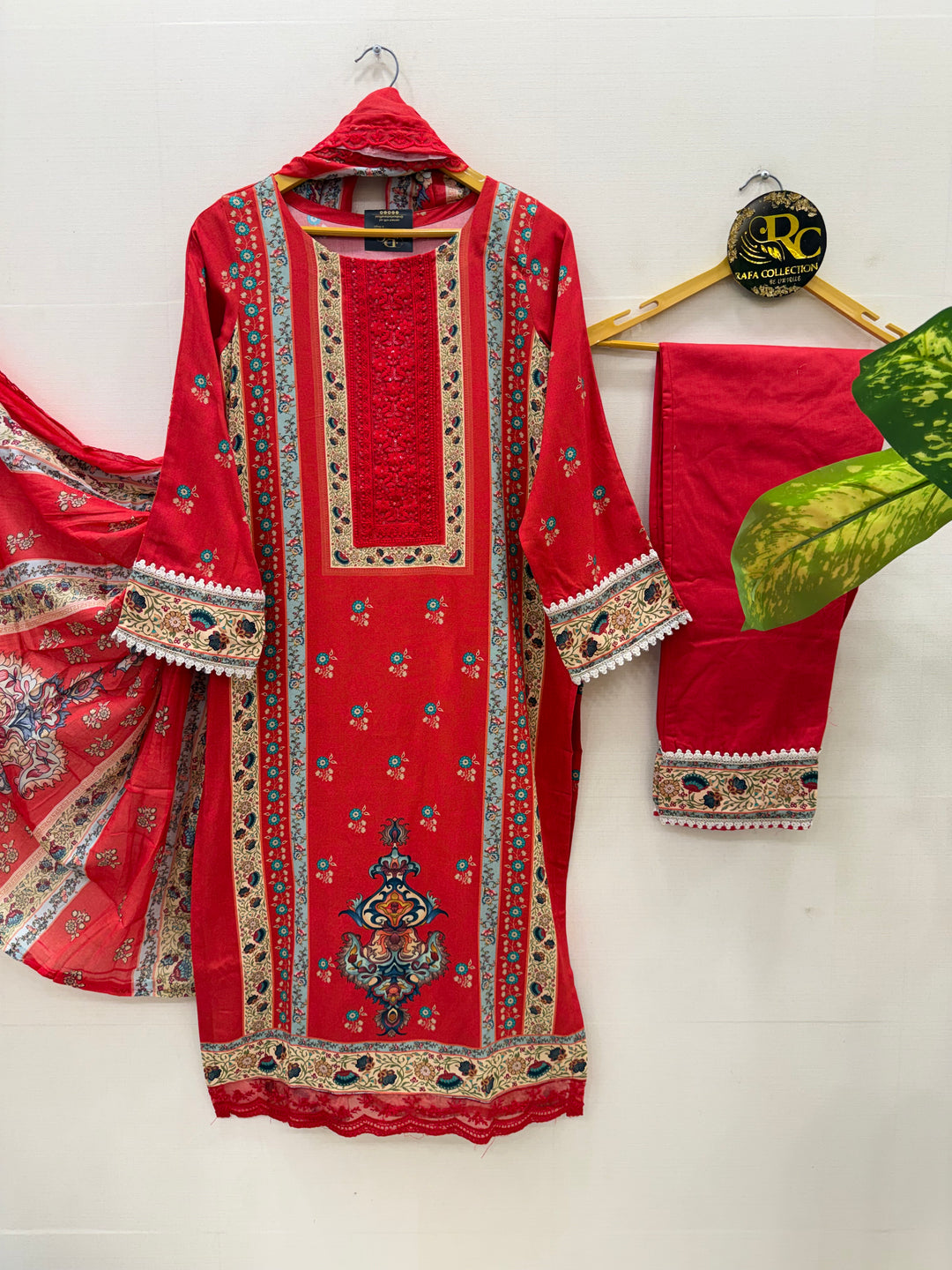 The Hermitage lawn suits 2868