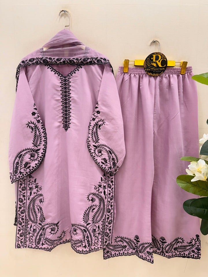 Pakistani embroidered suits 1086