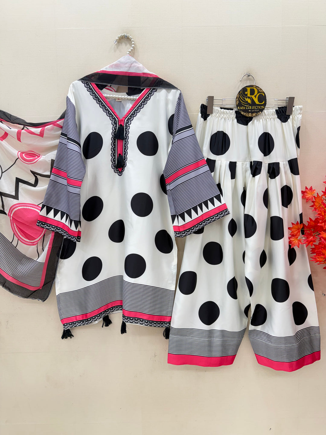 polka dot Pakistani Farshi suits