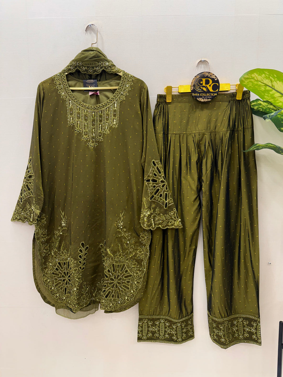 Pakistani Farshi Salwar 3155