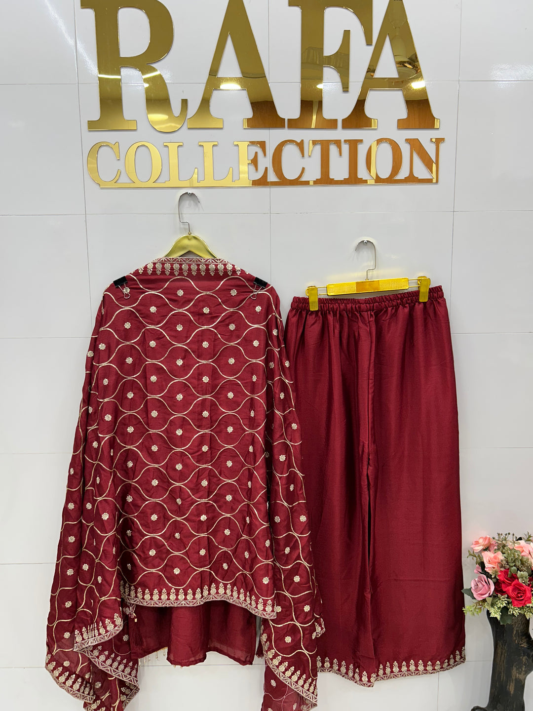 Party wear suits 3152