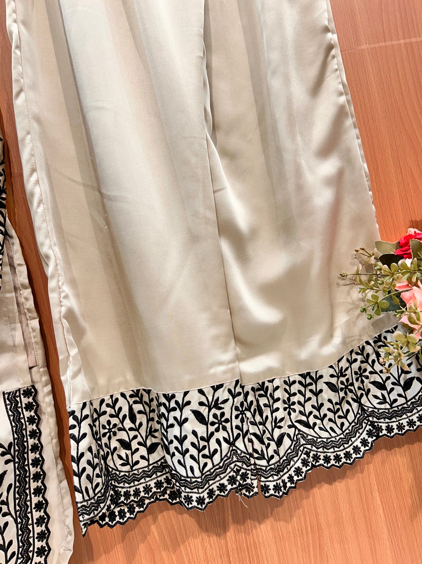 Royal Embroided suits 2655