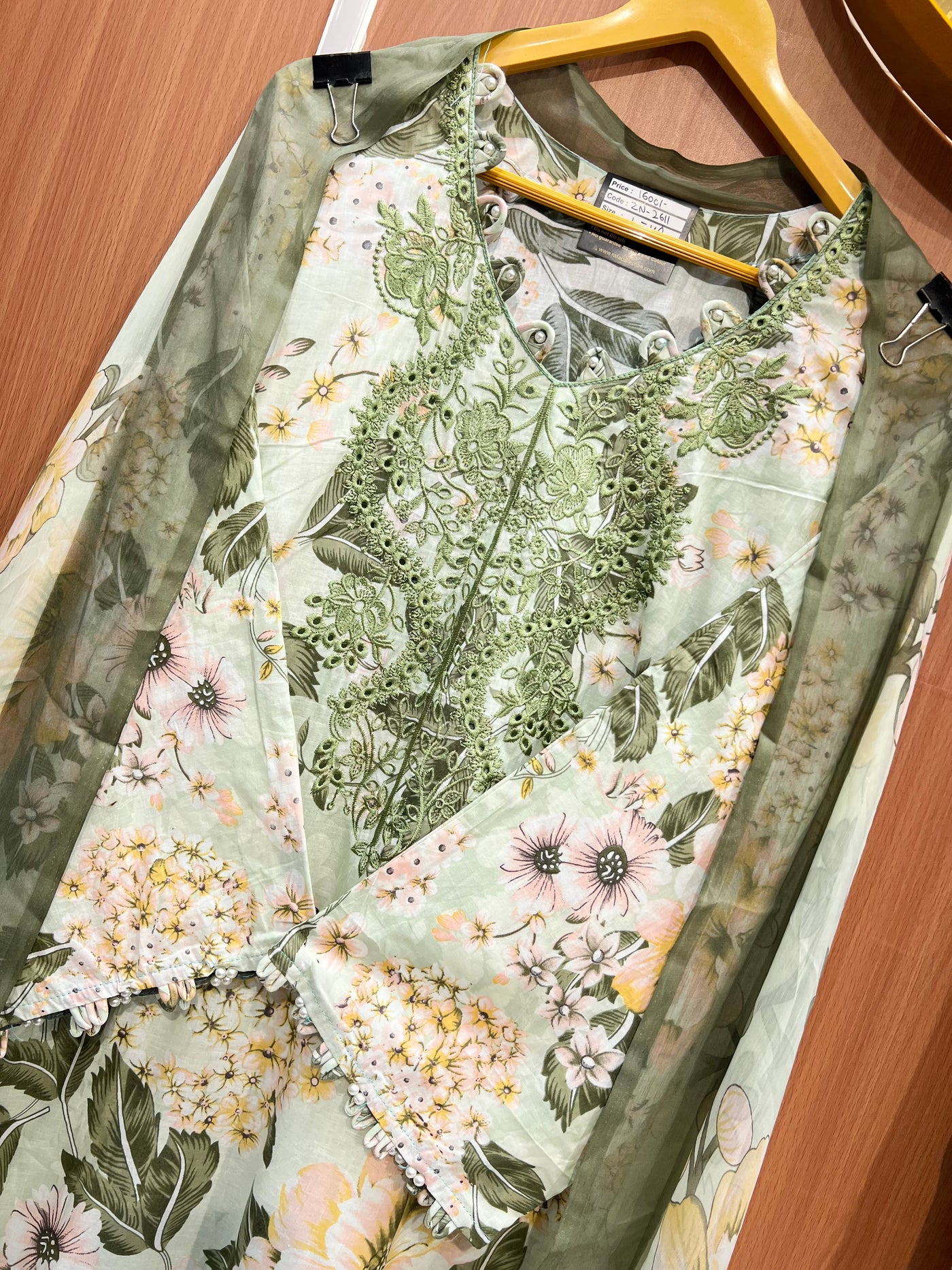 Pakistani patchwork suits2611