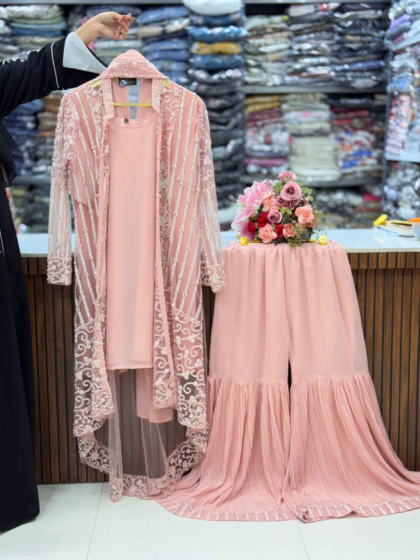 Exclusive wedding dress 10002