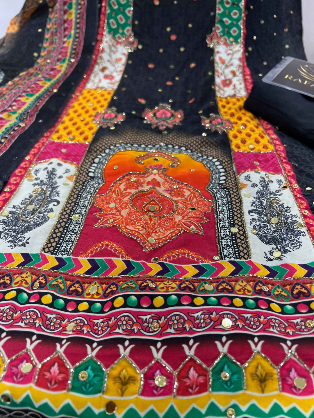 Ethnic Handwork Suits 0061