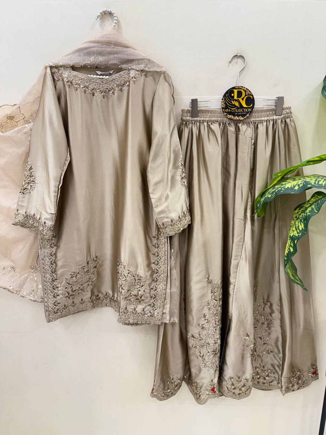 Pakistani plazzo ethnic suits for women