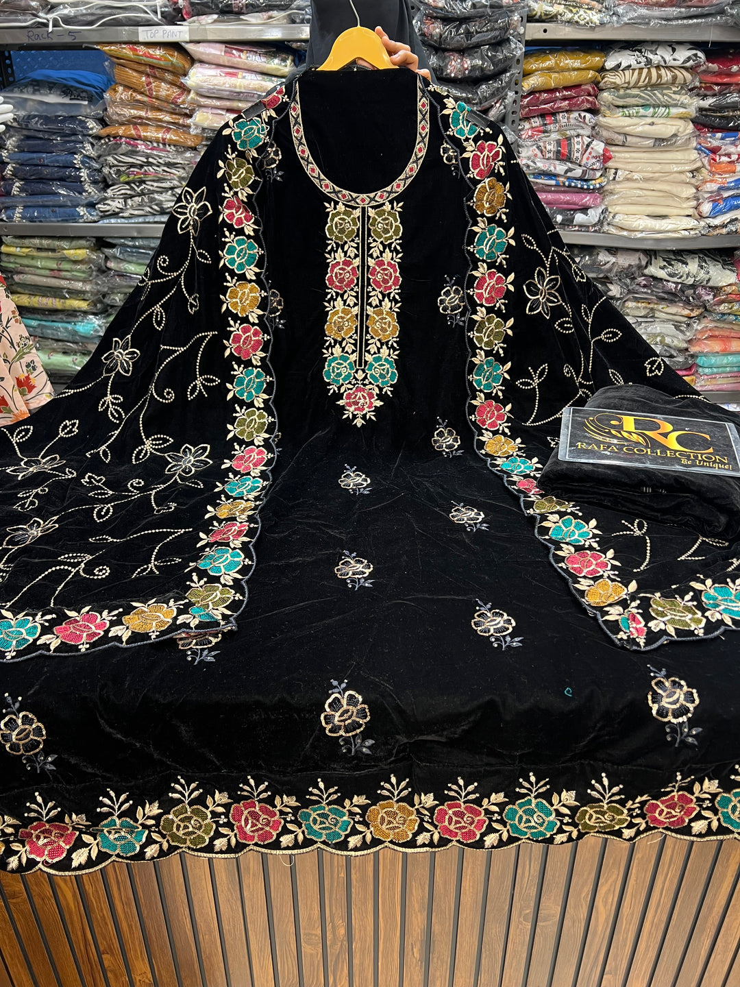 Velvet Embroidered Suit 2581