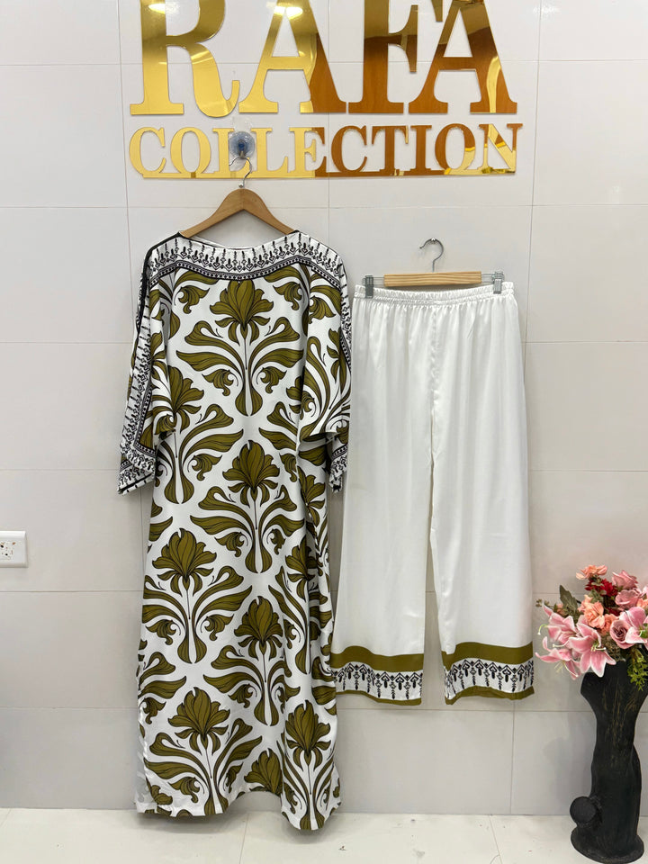 Viral Pakistani kaftan sets