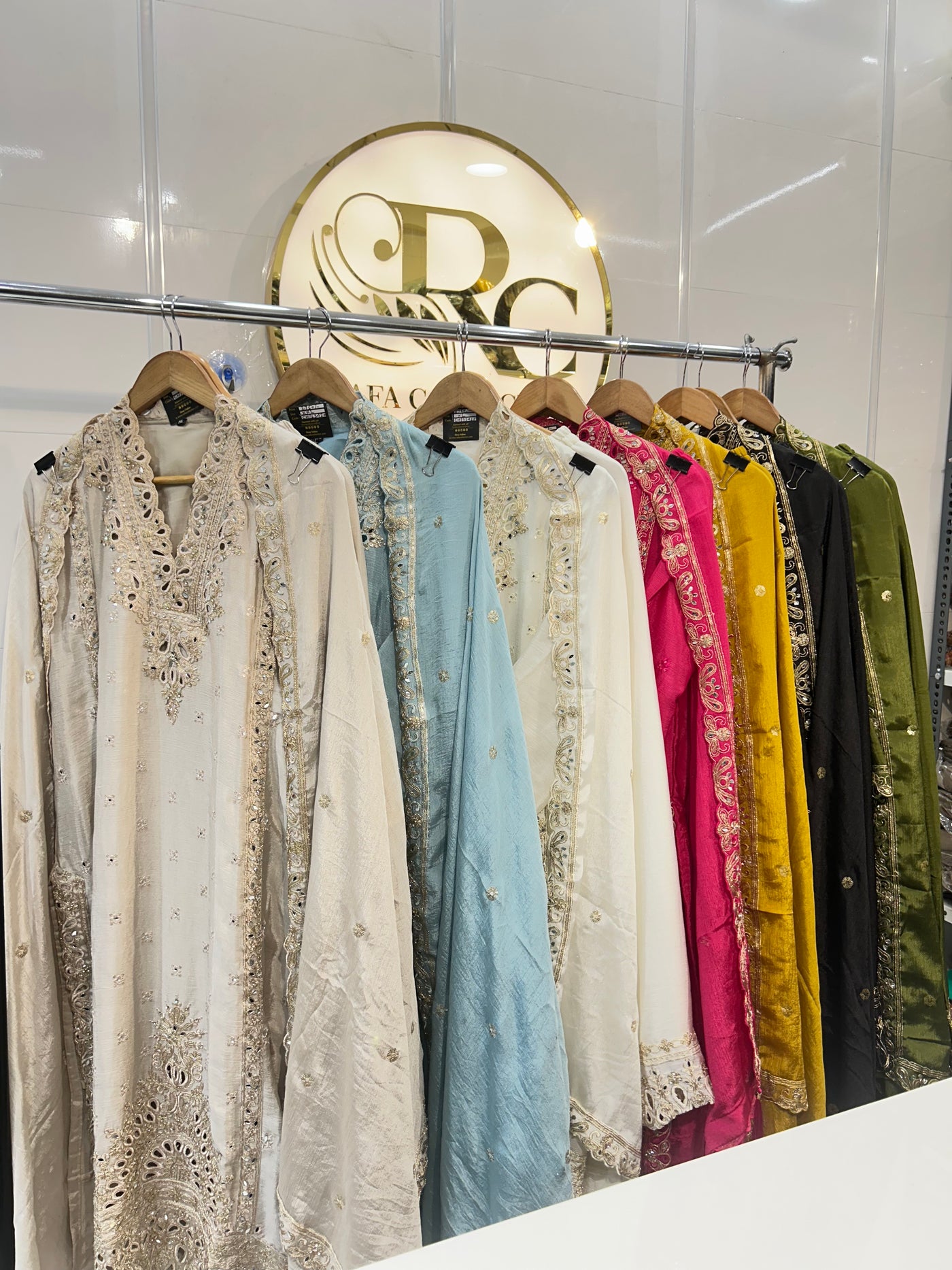 Saira special Suits 23420