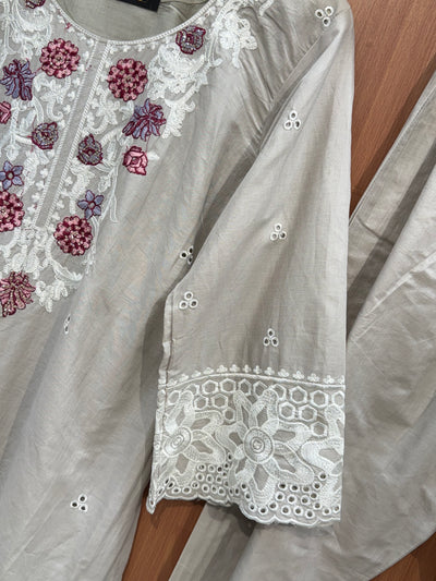 Pakistani Embroidered co-ord set 2729