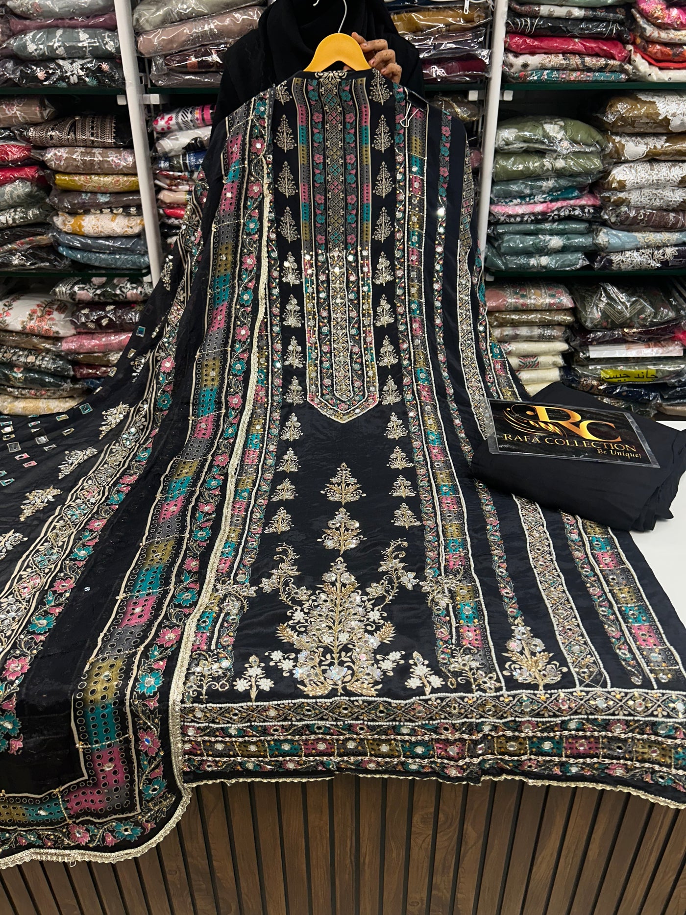 Laiba Handwork Unstitched Suit 2234