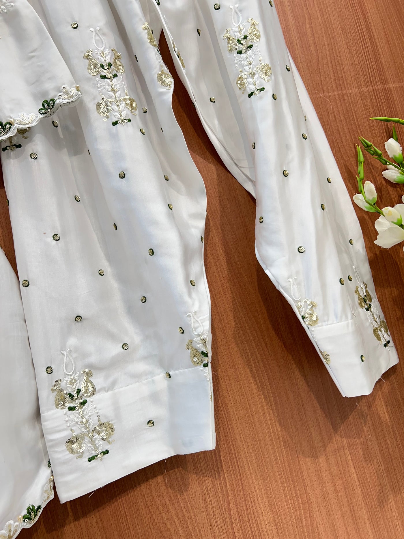 Pakistani Farshi salwar suits 2672