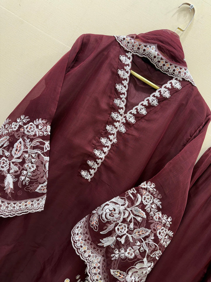 Pakistani Embroided luxe edit 29071