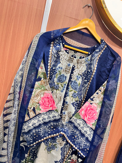 2539 Luxury Pearl Embellished Pakistani Suits