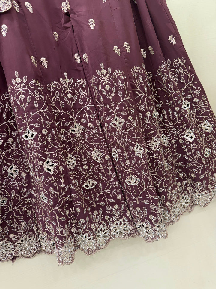 Pakistani party wear suits 2827