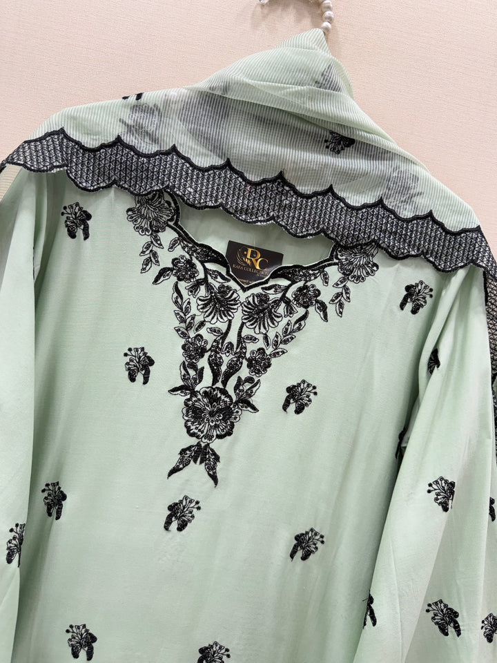 Pakistani Formals Suits