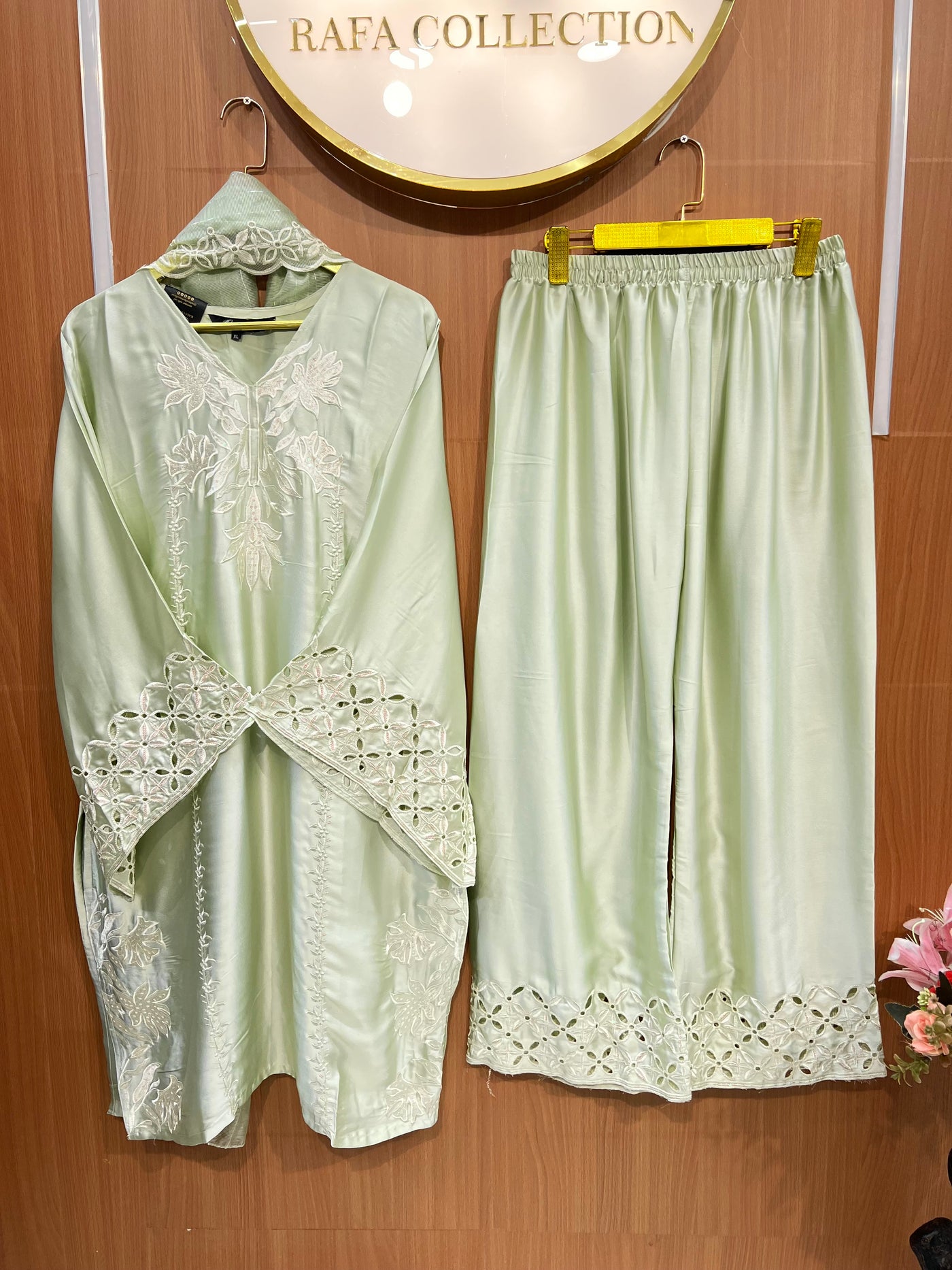Pakistani formals 2740