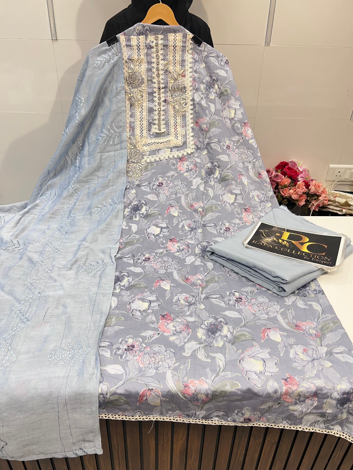 Cotton lace work suits 672805