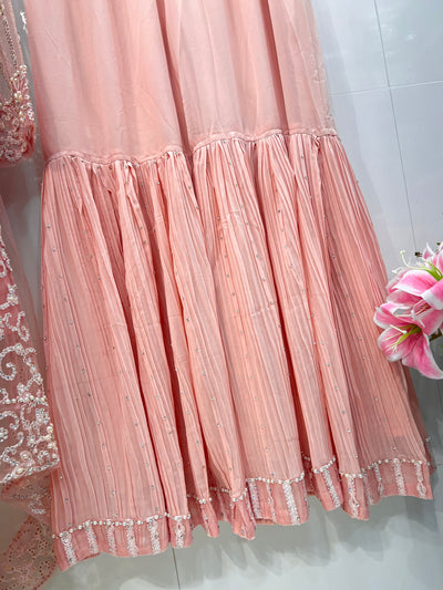 Exclusive wedding dress 10002