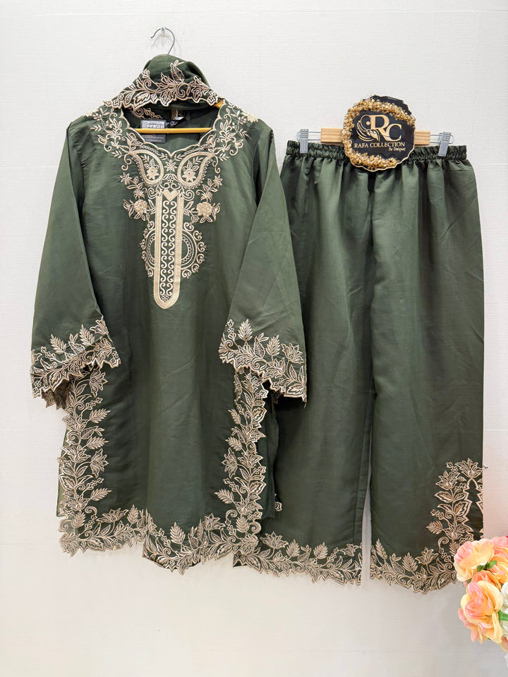 Pakistani cutwork suits 2982