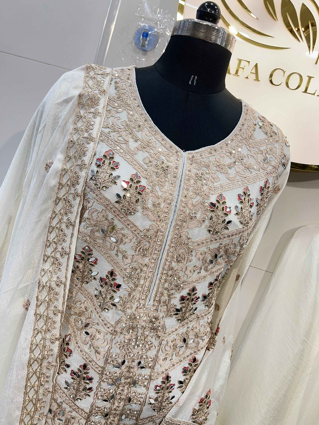 Ammara special Suits 1876