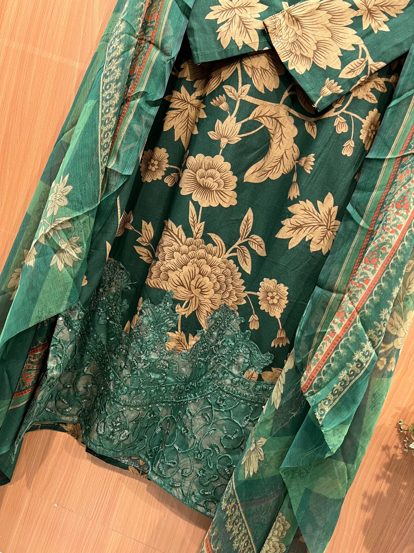Pakistani patch work suits 2602